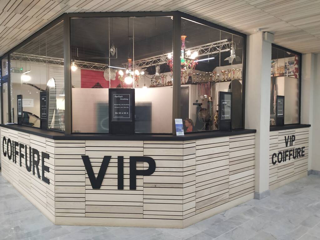 VIP Coiffure Plagne Centre : Retailers and services in Plagne Centre