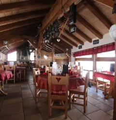 Le Loup Blanc restaurant upstairs dining room