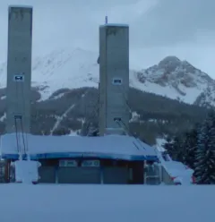 Le Joli Bois restaurant next to the Vanoise Express