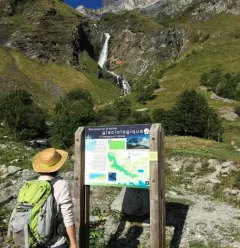 Glacier path_Champagny-en-Vanoise