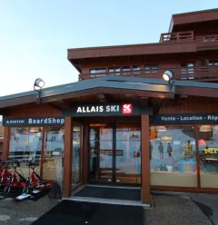 Entrance from the pistes Allais ski Plagne Centre