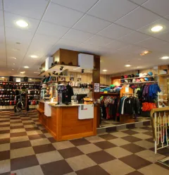 Allais ski the shop