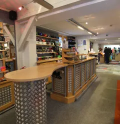 Allais ski equipment rental