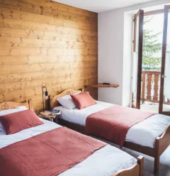 Room in Auberge Le Valezan - 2 single beds