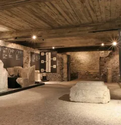 Stones room