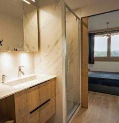 Shower 2