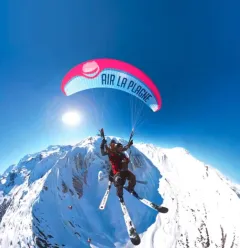Tandem paragliding flight