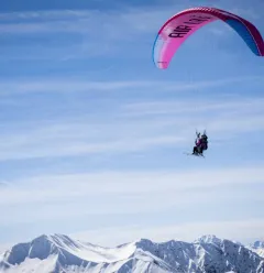 Tandem paragliding flight with AIR La Plagne