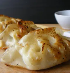 Takeaway Asian ravioli
