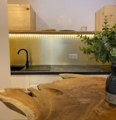 Kitchen bar