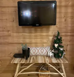 TV LOUNGE