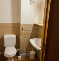 Salle d'eau et Toilette à l'étage