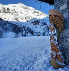 Wood sculpture exhibition_Champagny-en-Vanoise