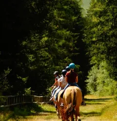 Horseback riding to the Refuge de la Glière