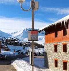 Shutlle Bus Stop, Plagne Soleil