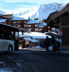 Shuttle stop - Departure for Plagne Soleil