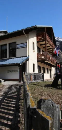 Mairie de Champagny