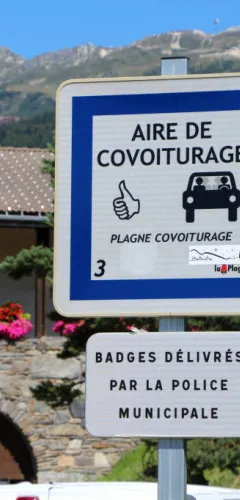 Montchavin carpooling area