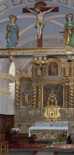 Altar in the church of St. Laurent