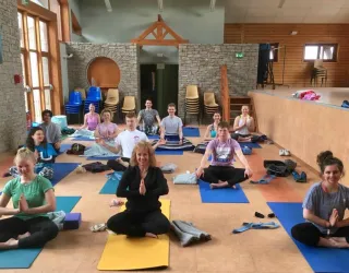 Winter yoga sessions in Montchavin