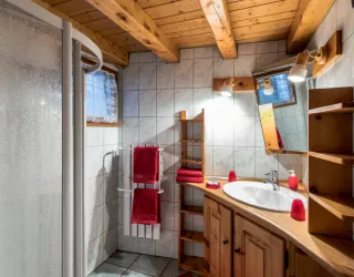 CAMPAGNE shower room