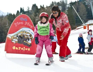 Lesson in the kids' ski garden