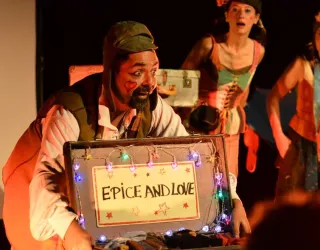 Teatime show | Voyages - Chapiteau Théâtre_Aime-la-Plagne