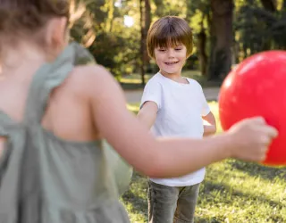 Introductory Juggling Workshop | Marjolaine - Les Estivales Sauvages_La Plagne Tarentaise