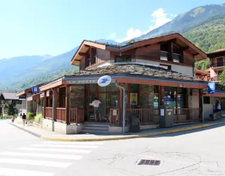 La poste à Aime