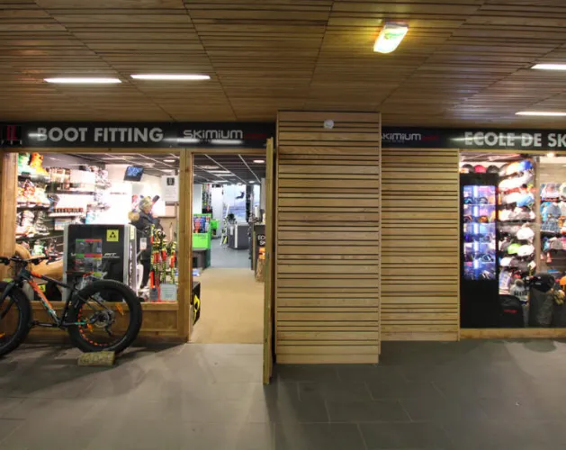 Elpro Skimium boutique shopfront