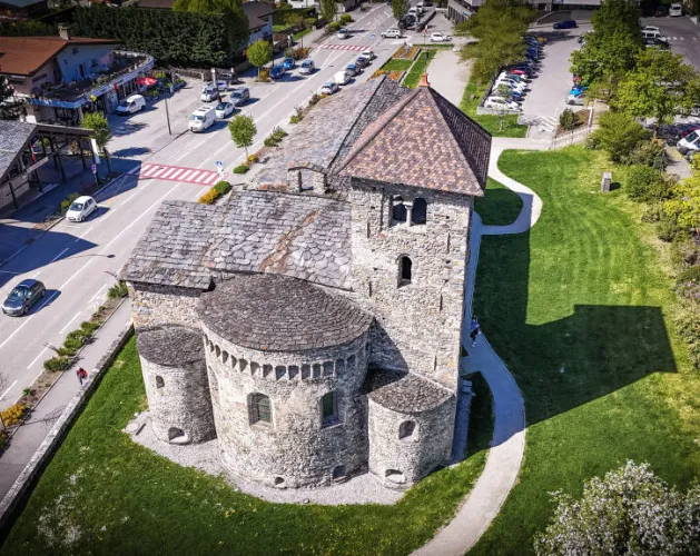 Guided tour of St Martin's Basilica_Aime-la-Plagne