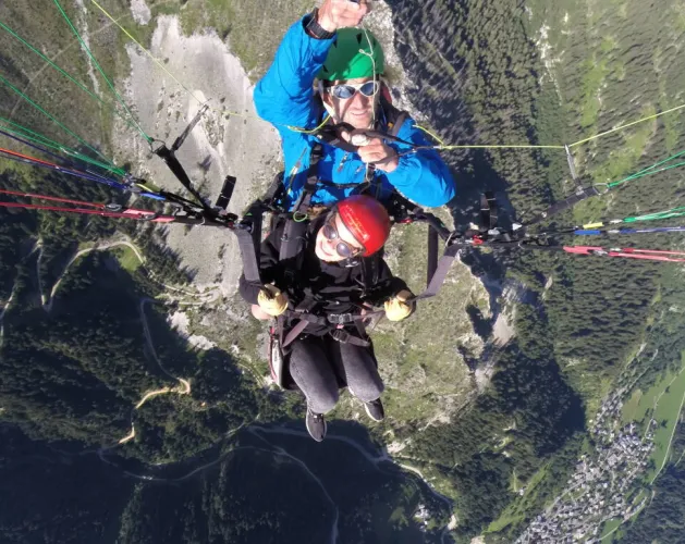 Paragliding with Aéroplagne