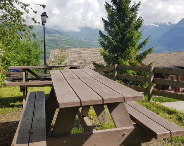 Picnic area_Montchavin-les-Coches