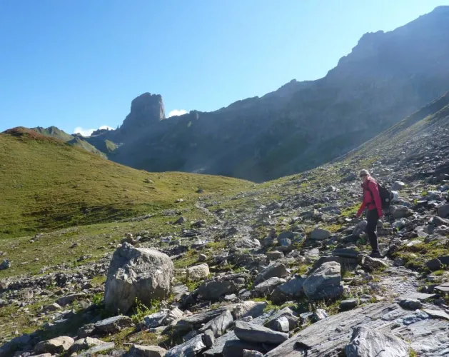 Hike towards Pierra Menta