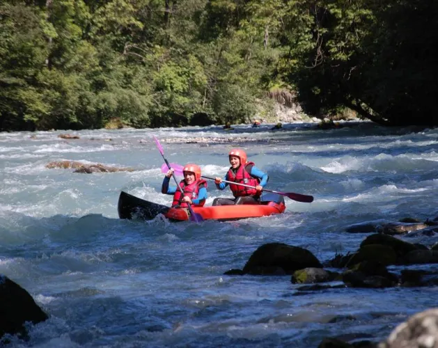 Canoe-raft