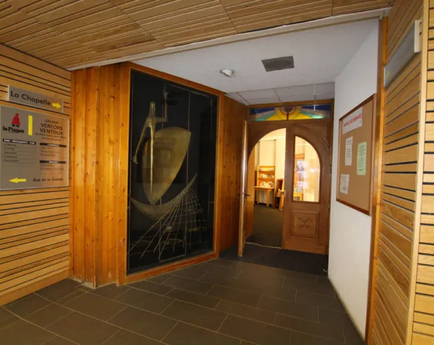 Access to the chapel from the gallery