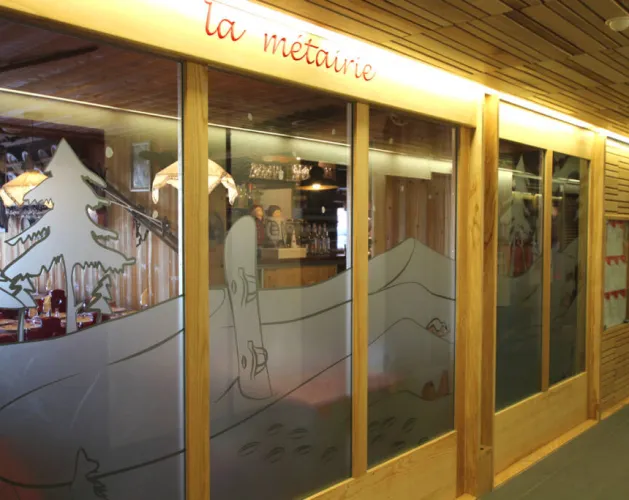 Entrance, La Métairie