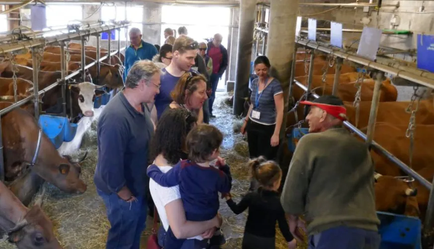 Encounter at the farm: guided tour_Montchavin-les-Coches