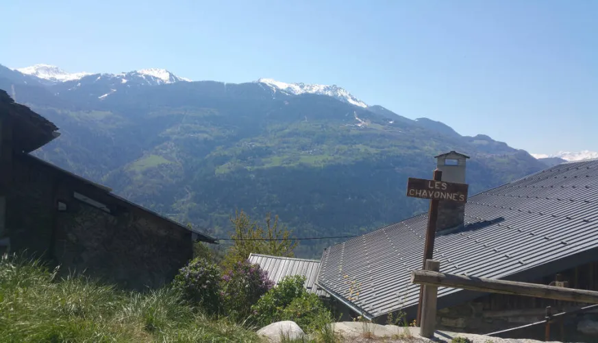 Grumailly footpath,  La Plagne valley