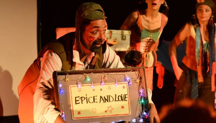 Teatime show | Voyages - Chapiteau Théâtre_Aime-la-Plagne