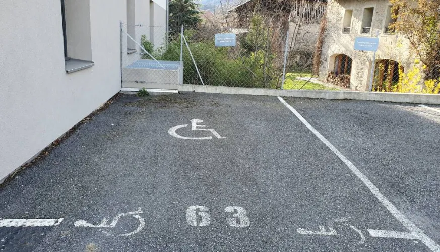 Place de parking PMR