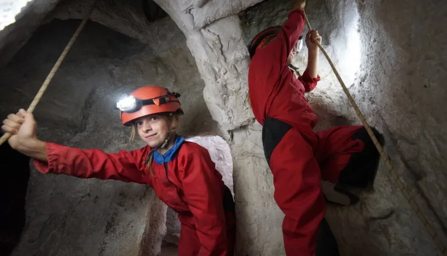 Speleotruck I Mobile artificial cave_Montchavin-les-Coches