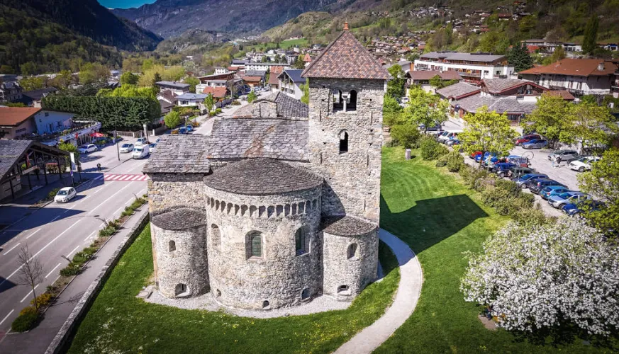 Activity in the basilica: Treasure hunt_Aime-la-Plagne
