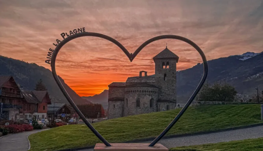 Guided night-time tour by lantern light of St Martin’s Basilica_Aime-la-Plagne