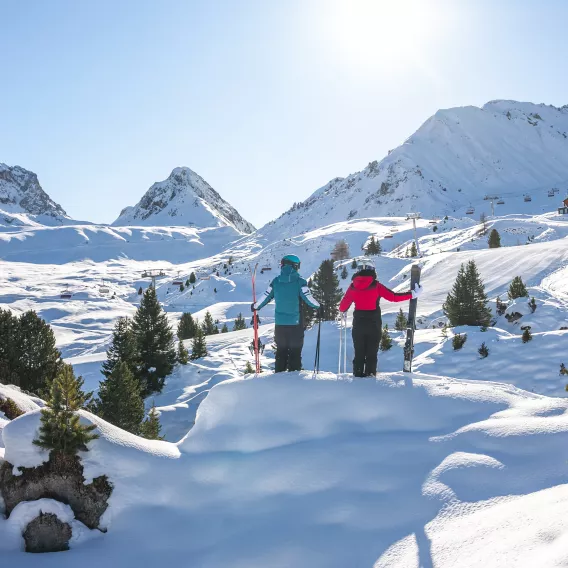 Ski_et_contemplation_des_Dolines-OTGP_JYM