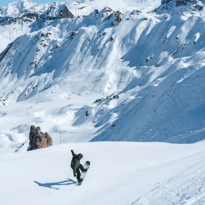 Alternative forms of skiing