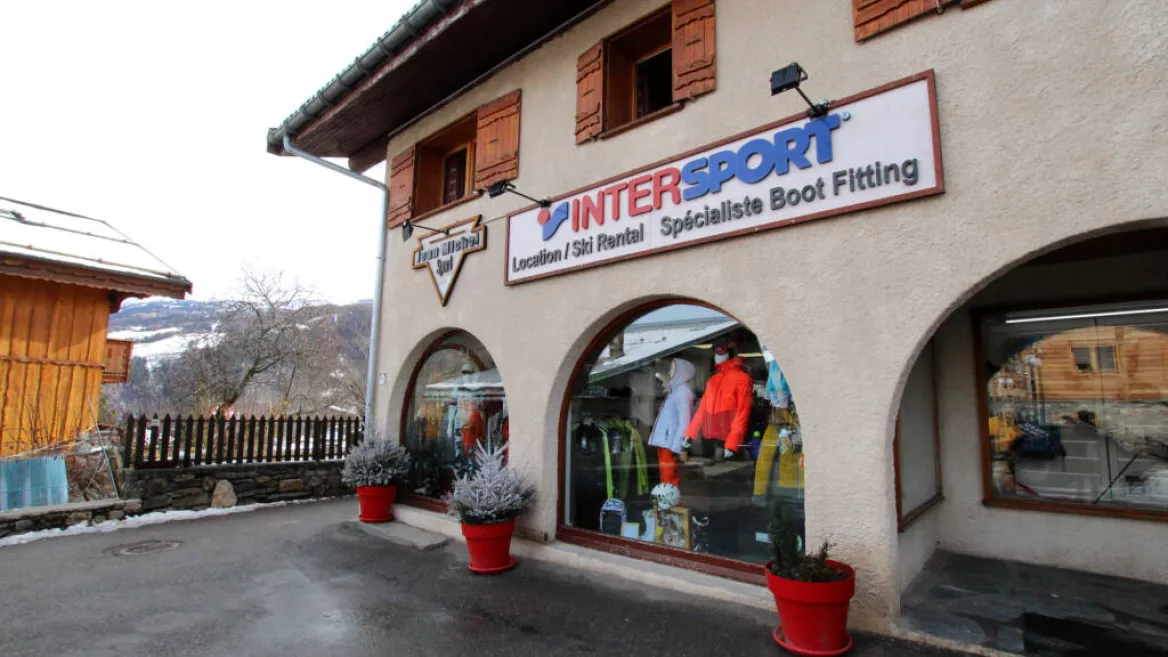 Le magasin Intersport pour la location de linge