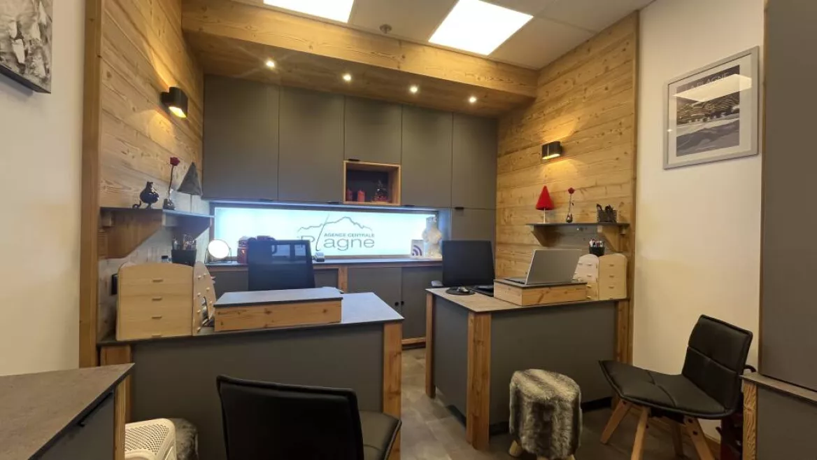 Agence Centrale de La Plagne (estate agency)_La Plagne