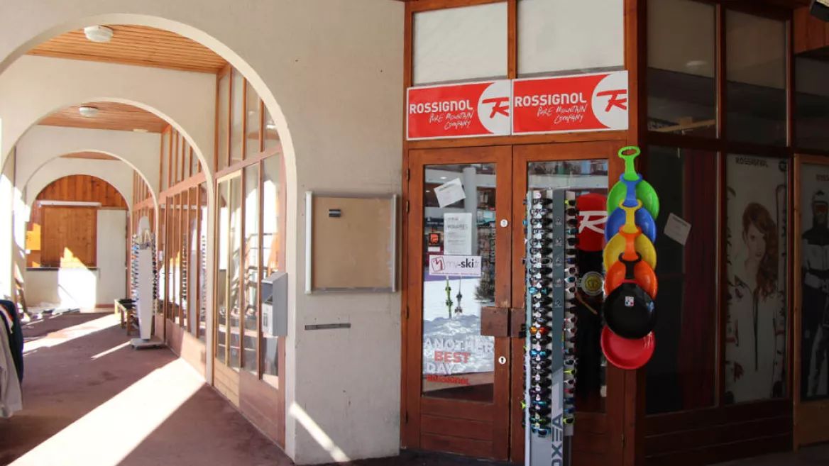 Skiset les Drus entrance