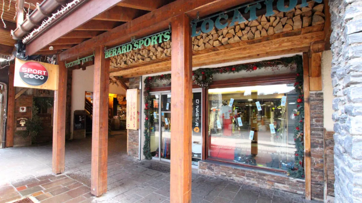 Sport 2000 from rue Pietonne